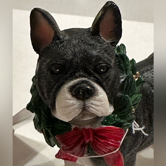 American Bulldog Resin Dog Holiday Christmas Figurine Black and White with Tag - Picture 2 of 7